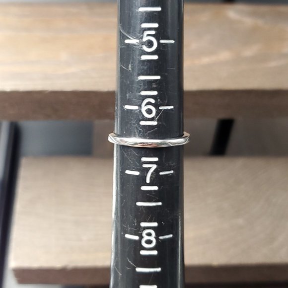 Size 6.5 Sterling Silver Amethyst And Halo Cubic Zirconia Ring - Picture 6 of 8